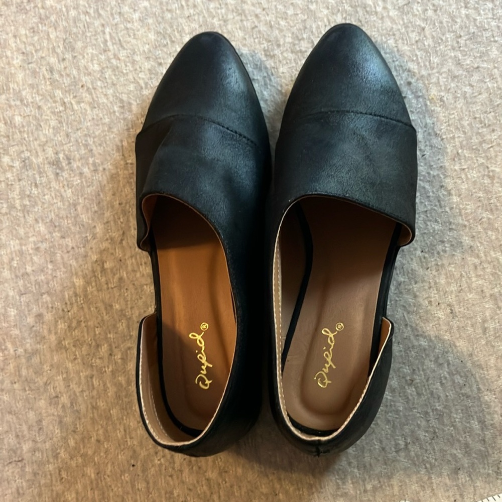 Size 7 Cupid shoes
Black leather appearance
Very comfortable